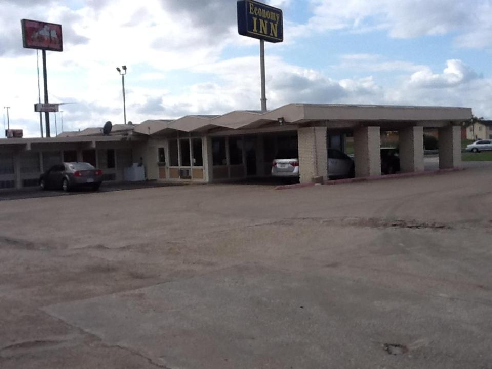 Economy Inn Greenville Exterior photo